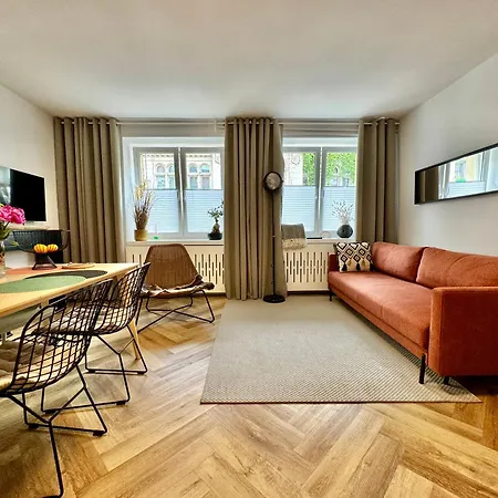 Tandem In Old Town - 24h Self Check-in Апартаменты *