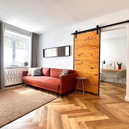 Апартаменты Tandem In Old Town - 24h Self Check-in